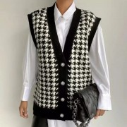 Autumn Winter Women Fashion Loose Houndstooth Vest Cardigan Sleeveless Single Breasted Vintage Knitted Sweater Coat Jacket